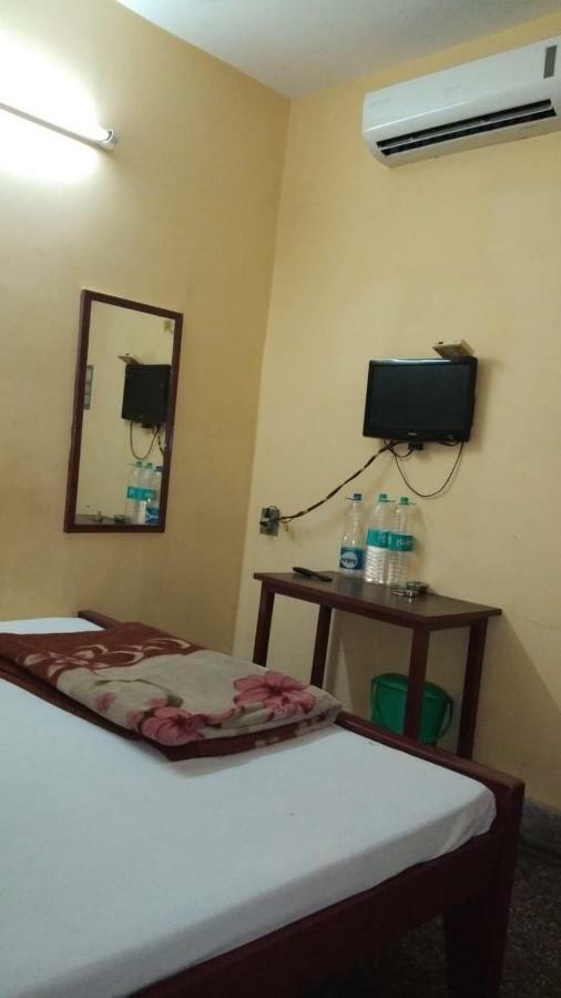 Narendra Niketan Hotel Calcutta Exterior foto